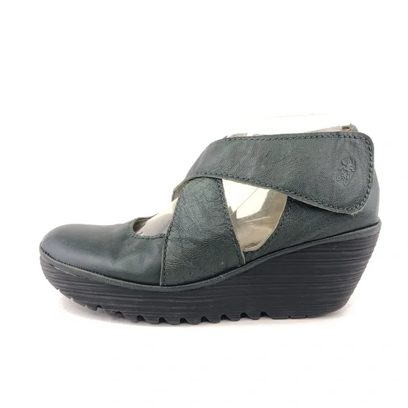 Fly London Yogo Leather Strap Wedge Booties EUR 39 - Picture 1 of 14